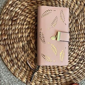 Pink Wallet with Leaf Cutout Design card holder wallet money zipper clasp